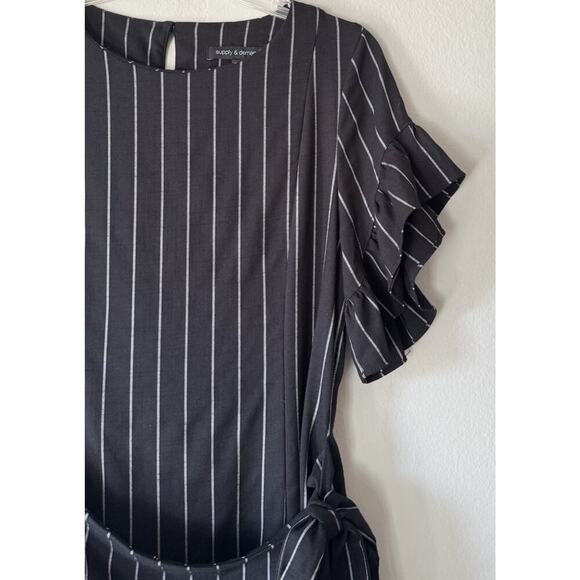 Supply & Demand Striped Dress Women’s Size 2 Faux Wrap Ruffle Trim Sleeve Preppy - Picture 4 of 9